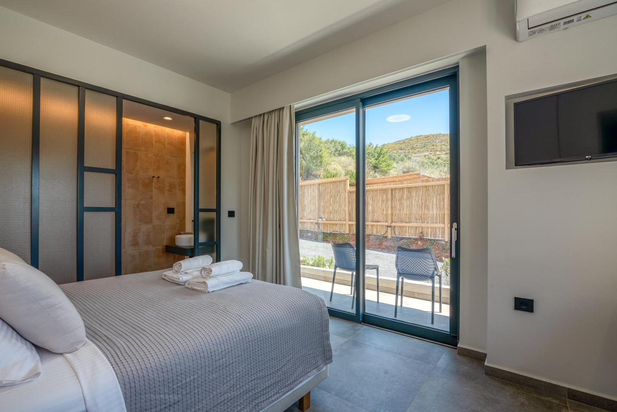 Nusa Retreat - Seaview Luxury Residences Киссамос Экстерьер фото